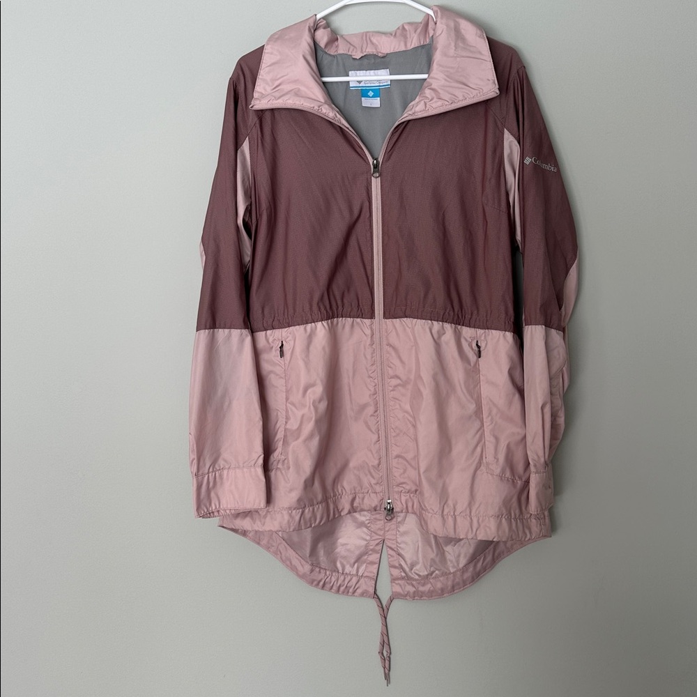 Columbia Women’s Sustina Springs Long Windbreaker in Two Toned Pink Color, Large